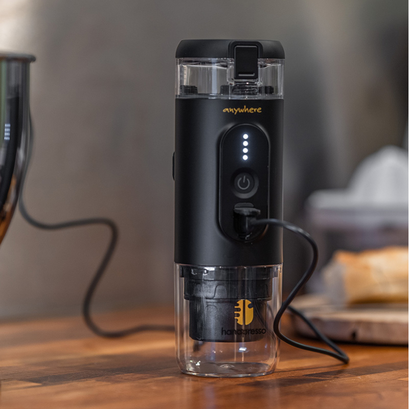 Handpresso e-presso portable coffee maker with battery for the car